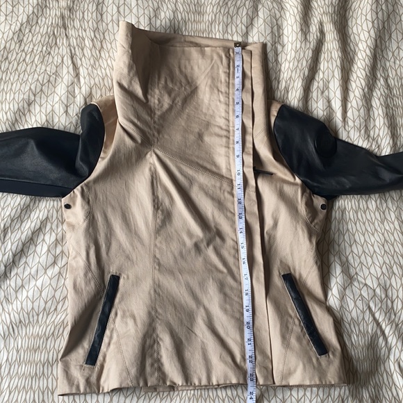 Rudsak Jane Beige Jacket with black sleeves - Picture 15 of 16